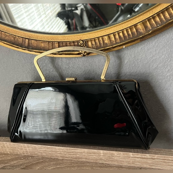 Vintage Handbags - Vintage Patent leather purse. No brand